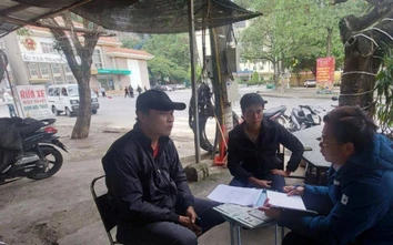 Bị giữ xe xuất dưa hấu sang Trung Quốc, 11 chủ xe vạ vật cửa khẩu Tân Thanh