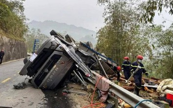 Nguyên nhân xe tải lật trên QL279 làm 2 người chết, 1 nguời bị thương