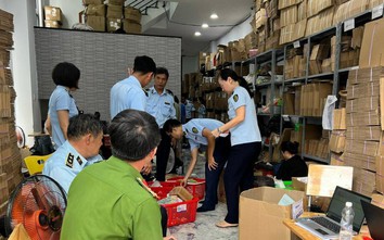 Nhiều bến bãi, kho hàng trở thành nơi tập kết, vận chuyển hàng lậu