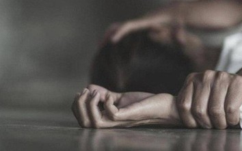 Tạm giữ cán bộ công ty cao su ở Bình Phước nghi hiếp dâm bé gái lớp 5