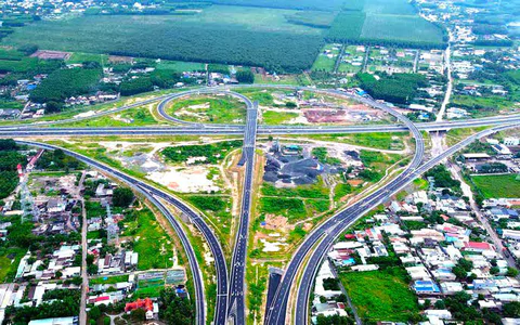 Cục Đường bộ yêu cầu rà soát tổ chức giao thông, bảo đảm kết nối với sân bay Long Thành
