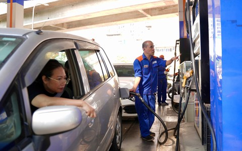 VCCI đề nghị làm rõ quyền tự quyết giá xăng dầu, gỡ rào cản phân phối