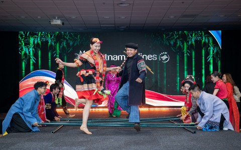 Vietnam Tourism Roadshow: Lan tỏa giá trị văn hóa, thúc đẩy kết nối du lịch với châu Âu