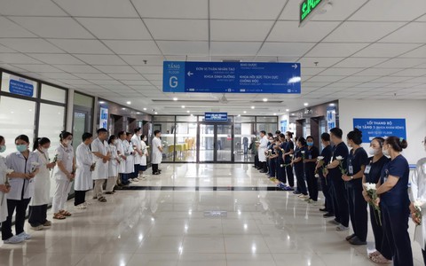 Chủ tịch tỉnh Gia Lai tri ân gia đình cô giáo hiến tạng cứu người