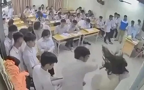 Từ vụ nam sinh đánh cô giáo: Trách nhiệm của gia đình, nhà trường