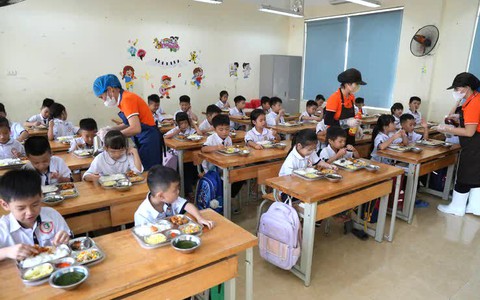 Chưa nhất trí ưu đãi thuế với dịch vụ cung cấp suất ăn trường học, bệnh viện