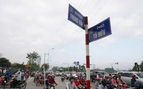 Hà Nội cấm ô tô đi thẳng từ Trung Thư sang Trung Văn giờ cao điểm