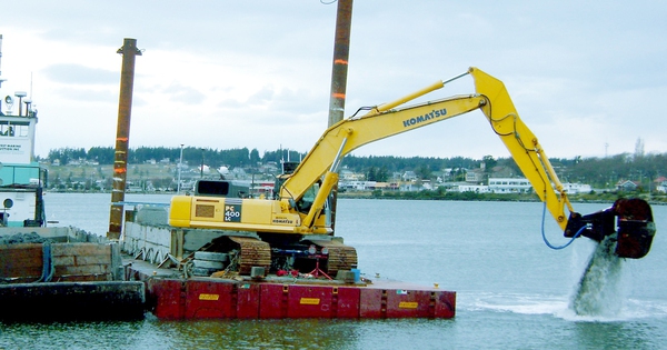 Bộ Giao th&ocirc;ng vận tải (GTVT) đang lấy &yacute; kiến cho dự thảo Nghị định thay thế Nghị định 159/2018 về quản l&yacute; hoạt động nạo v&eacute;t trong v&ugrave;ng nước cảng biển v&agrave; v&ugrave;ng nước đường thủy nội địa.