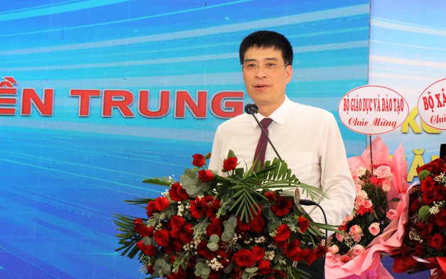 Thứ trưởng Phạm Minh Hà: Tập trung đào tạo nhân lực, chuyển giao công nghệ ngành xây dựng
