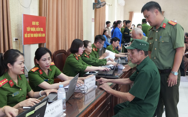 Dữ liệu ADN mở ra hy vọng sớm tìm được phần mộ liệt sĩ cho nhiều gia đình