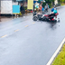 Mất lái vì mải cúi nhìn đuôi xe, người đi xe máy gây tai nạn liên hoàn