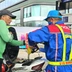 Giá xăng dầu giảm mạnh và những quyết sách chưa từng có
