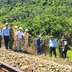 Huế: Cận cảnh rào đóng lối đi tự mở nguy hiểm qua tuyến đường sắt Bắc - Nam