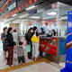 Toàn cảnh giao thông 10/10: Đa dạng phương thức soát vé, thuận tiện khi đi Metro